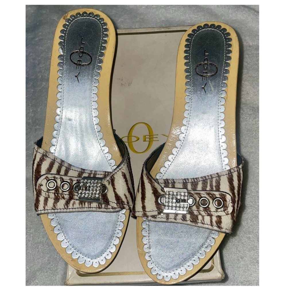 Joey O Sandals Zebra Print Rhinestone Buckle Wooden Kitten Heel US 8.5 New